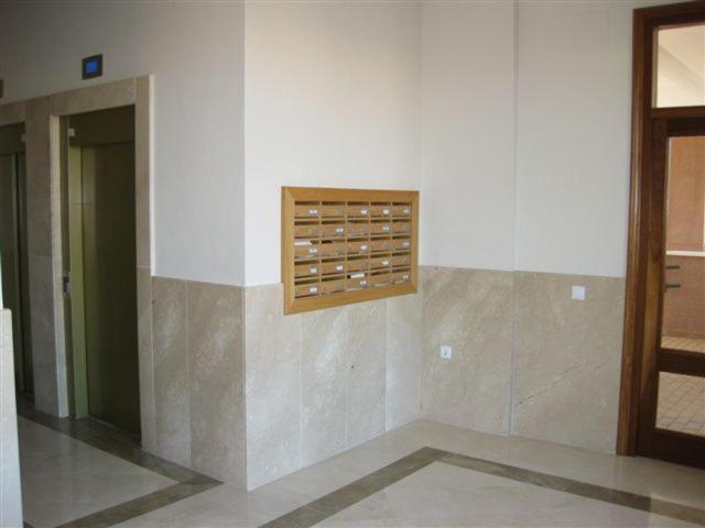 Piso Con Vistas Cerca Feria 4 Dorm 2 Banos, Aire Acond. Garaje Apartment *